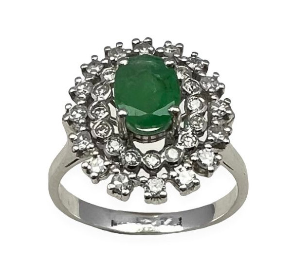 Sortija de oro blanco con esmeralda y diamantes