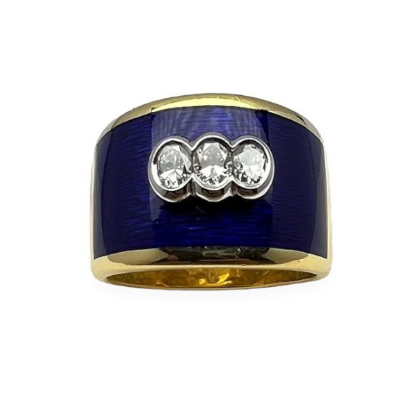 Sortija de oro amarillo con esmalte y diamantes