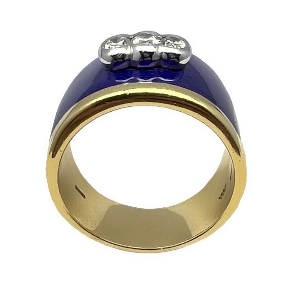 Sortija de oro amarillo con esmalte y diamantes