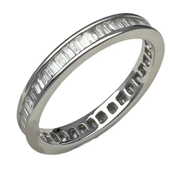 Sortija de oro blanco con diamantes baguette