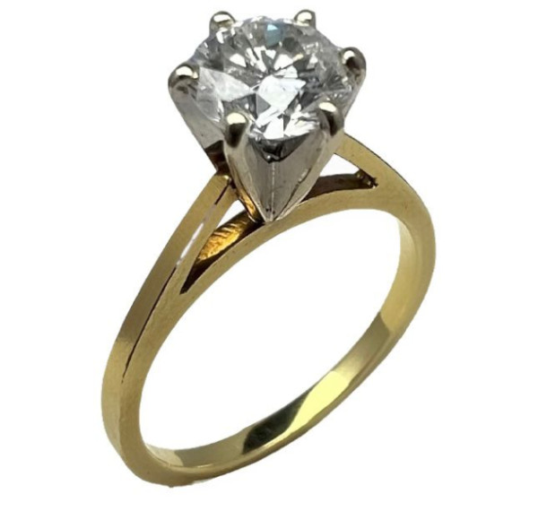 Solitario de oro amarillo con diamante 0,88ct