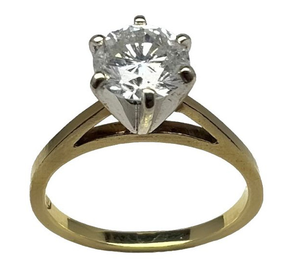 Solitario de oro amarillo con diamante 0,88ct