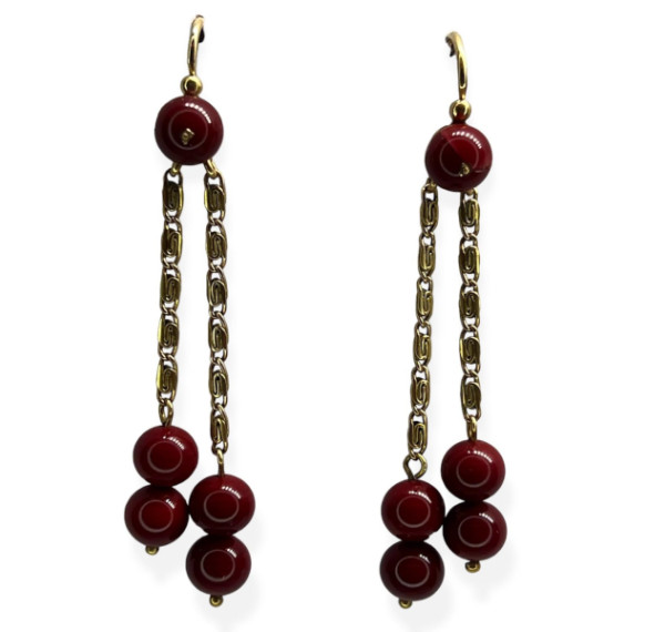 Pendientes de oro amarillo con cuentas de granate
