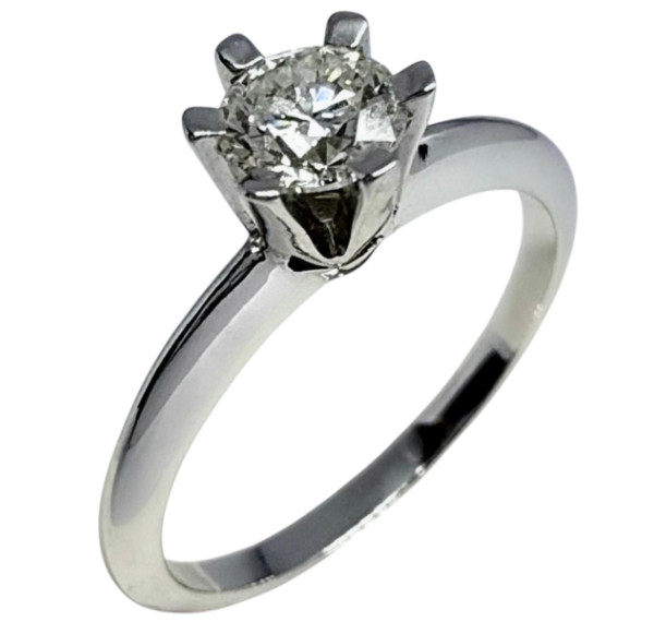 Solitario de oro blanco y diamante 0,50cts